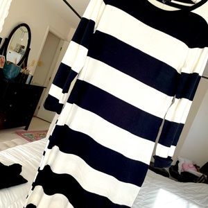 Black/White striped L/S midi dress